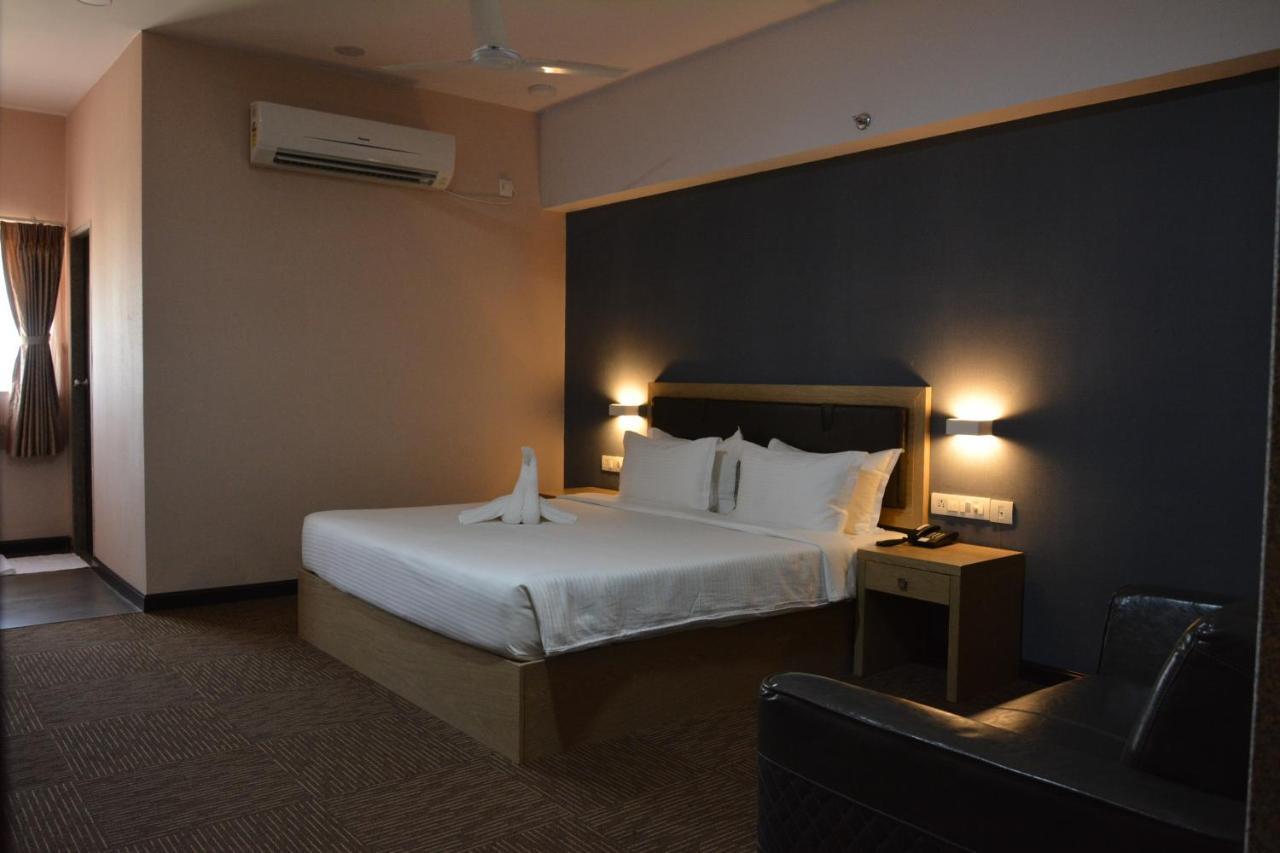 Treehouse Morina Hotel Vithalpur Buitenkant foto