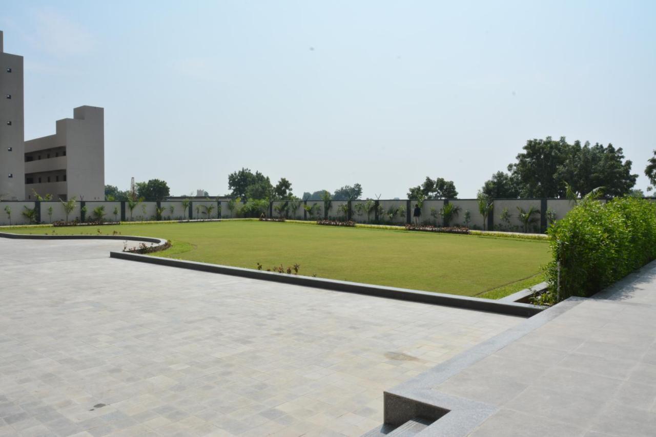 Treehouse Morina Hotel Vithalpur Buitenkant foto