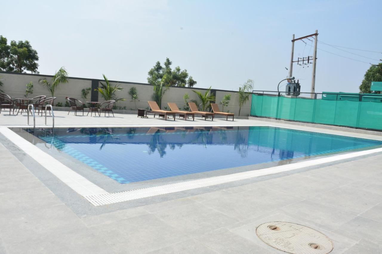 Treehouse Morina Hotel Vithalpur Buitenkant foto